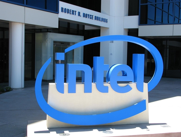 Intel CEO柯再奇竟然因为这个辞职 !