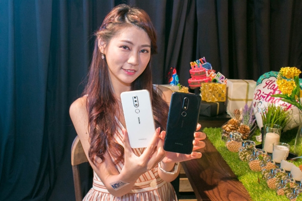 诺基亚6.1 Plus/8110 4G亮相台湾!售价1800元/600元