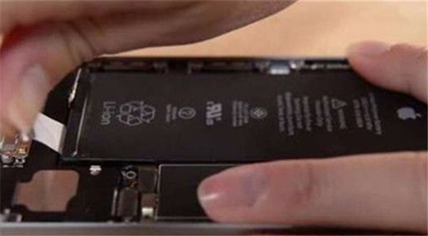 在iphone7进行自己换电池的步骤介绍