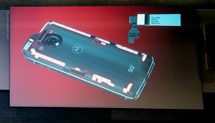 Moto Z3芝加哥上线:支持5G模块