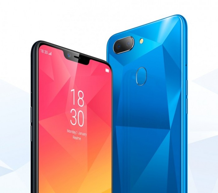 Realme 2新机渲染图曝光:刘海+双摄
