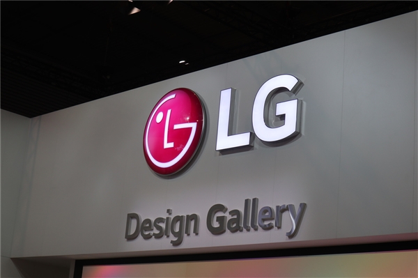 新旗舰LG V40 ThinQ又遭曝光:后置三摄