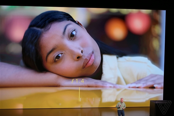 iPhone XS正式发布：A12 Bionic处理器，8699元起