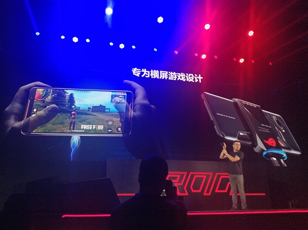 华硕推ROG游戏手机：骁龙845+4000mAh