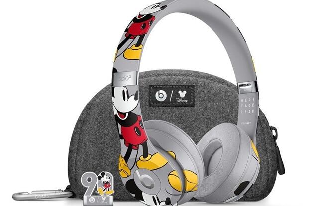 苹果突然带来Beats Solo 3特别版新品:有爱