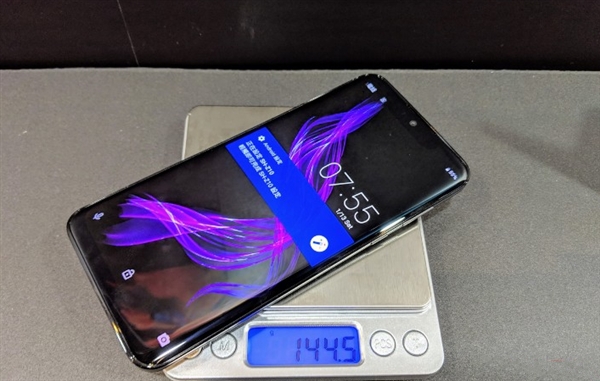 夏普AQUOS zero正式上线:配备骁龙845
