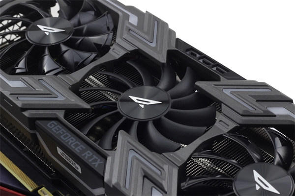 索泰RTX 2080 PGF正式亮相：堪称“堆料狂魔”
