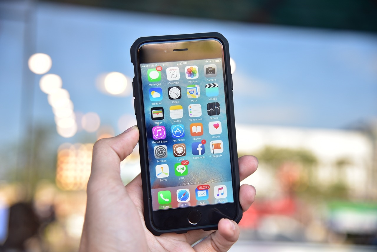 苹果:iOS12系统升级率已超70%