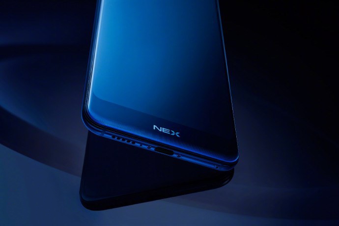 vivo NEX双屏版官方硬照公开:星环、三摄最亮眼