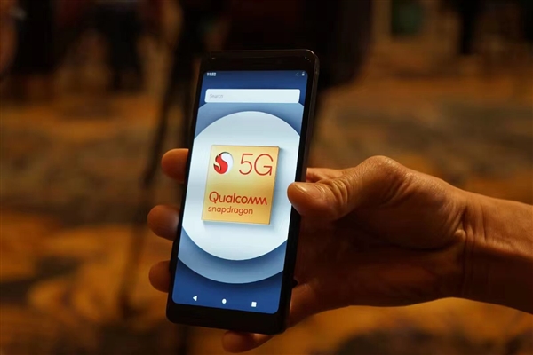 中国移动猜测5G手机的售价超过8000元