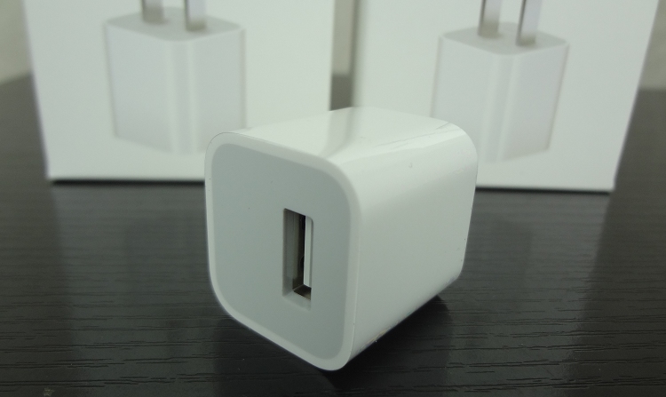 2019年新一代iPhone将继续标配5V1A规格充电头