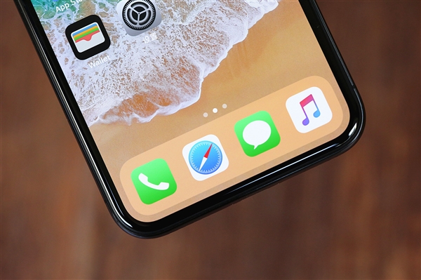 苹果将针对中国市场带来中国红版iPhone XS/XS Max