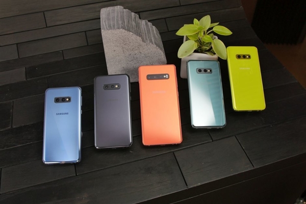 DisplayMate测试三星Galaxy S10屏幕，结果为A+