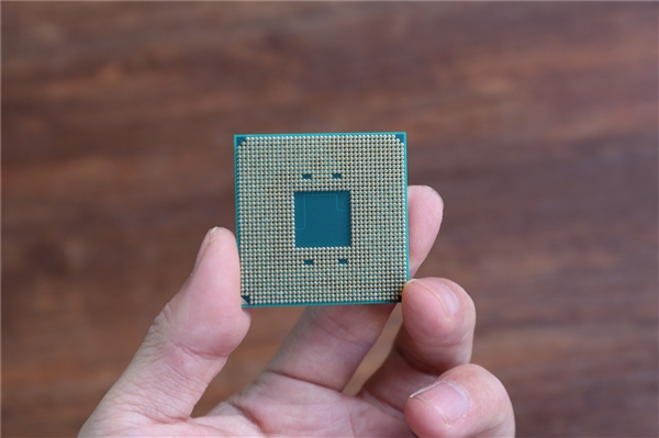 锐龙3000样品测试：达4.5GHz