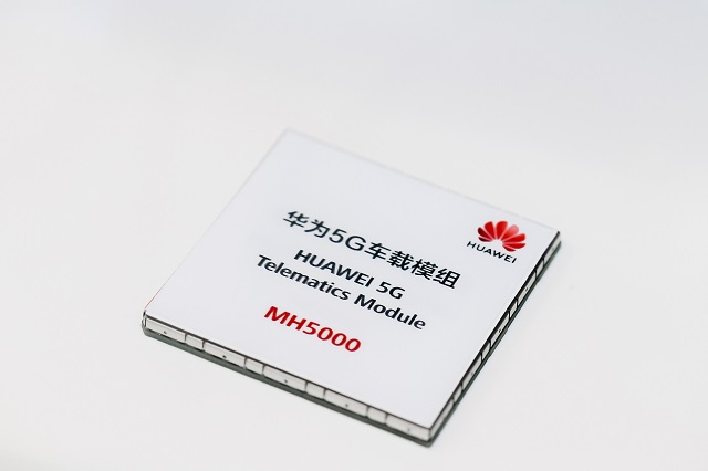 华为业界领跑 展示5G车载模组