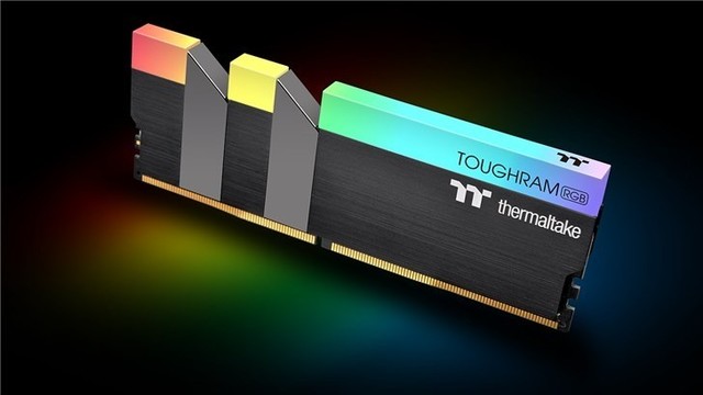 Tt厂商展示新内存：支持RGB Plus软件系统