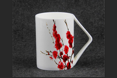 Photoshop给杯子贴图的图文操作过程