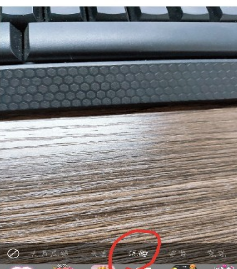 b612咔叽拍摄love手势的具体操作流程