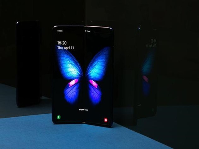 三星Galaxy Fold设备可能在下月现身