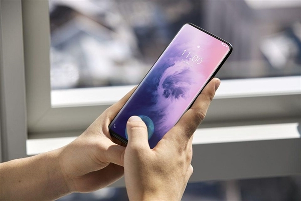 一加7 Pro皓月金迎来首卖模式
