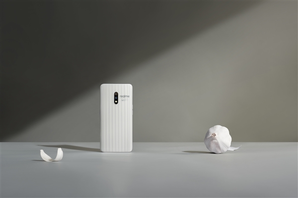 本周四 realme X大师版白蒜进行开售