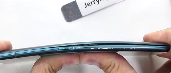 OPPO Reno暴力实测:根本掰不弯