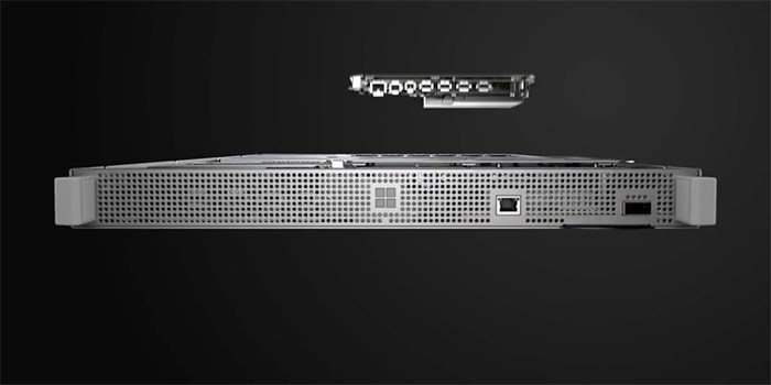 微软xCloud云游戏服务器闪亮现身：2U机架构造