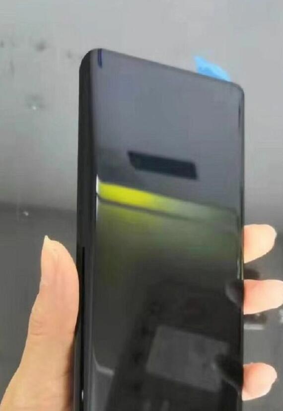 下一代vivo NEX即现身：可能搭载瀑布屏