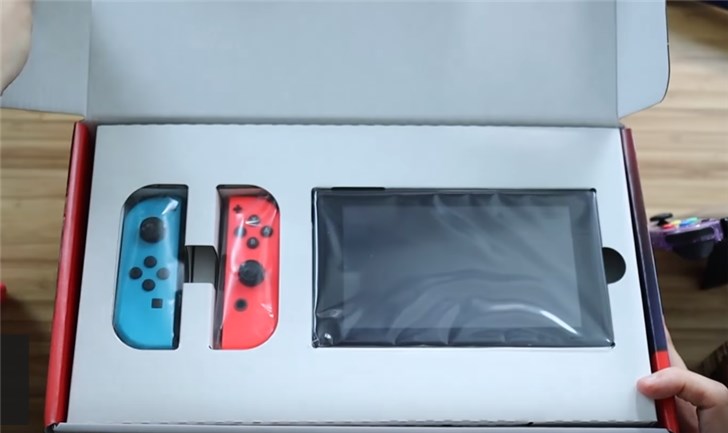 新款任天堂Switch入手：大灰屏