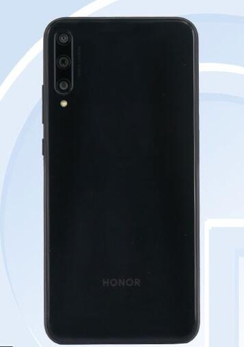 荣耀新机出现在工信部 至少供应三种颜色