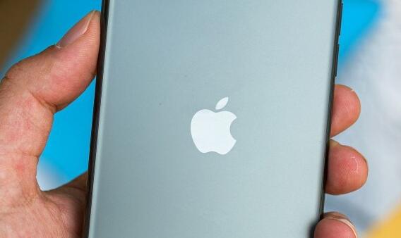 曝未来iPhone或带有LED发光苹果标志