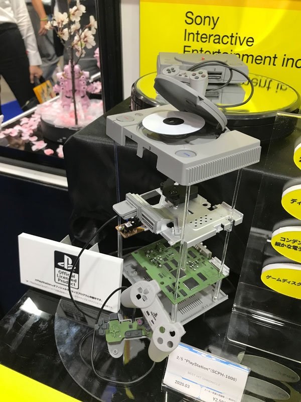 万代推超精细PS1、世嘉SS主机拆解模型