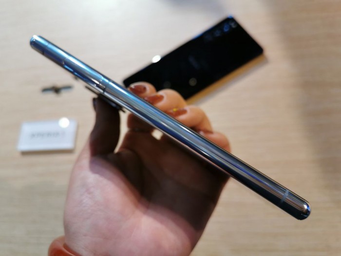 索尼Xperia 5上架：造型美！