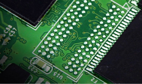 宜鼎国际推超长寿企业级TLC SSD