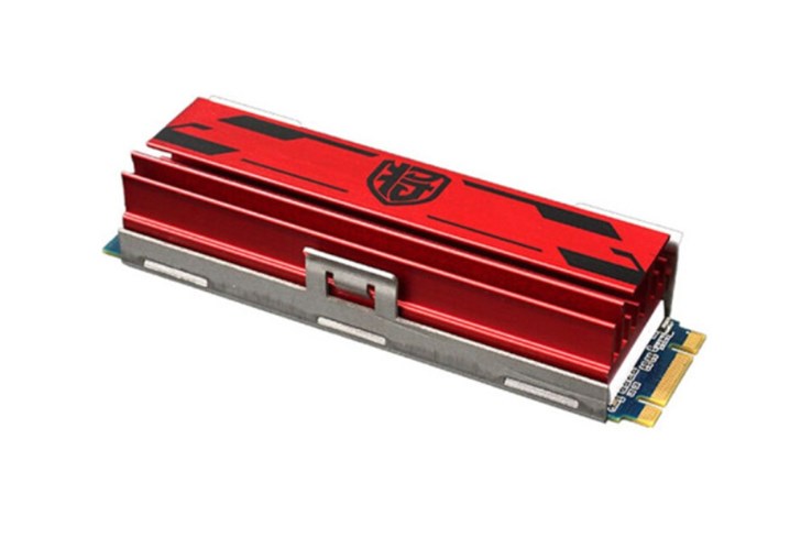 影驰上线铁甲战将SSD：配散热马甲