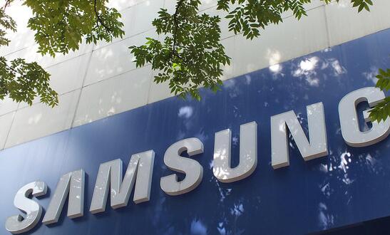 三星于美国上线Galaxy Fold Premier服务