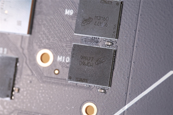 NVIDIA超级新卡正式发布：GDDR6显存猛提速