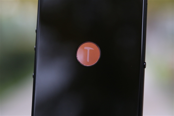 坚果Pro 3即将发布：全新OS+855 Plus