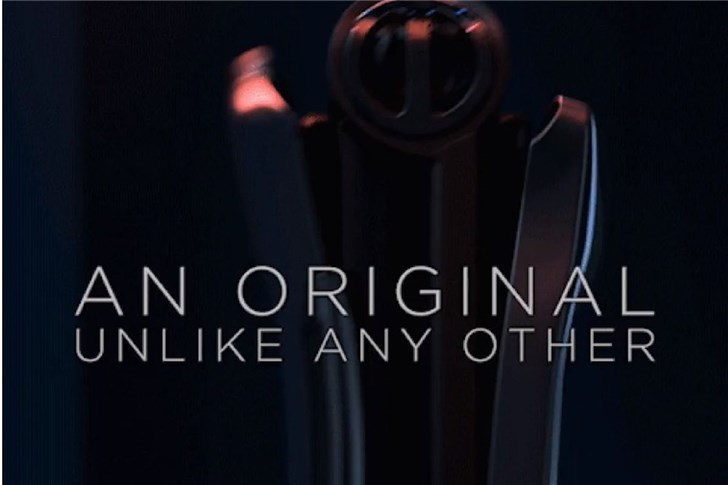 摩托罗拉将上架可折叠RAZR手机