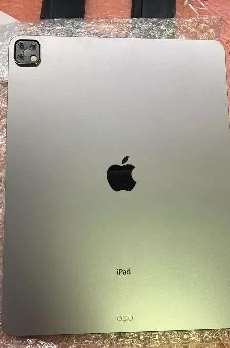 苹果将迎来新iPad Pro：ToF镜头+浴霸三摄
