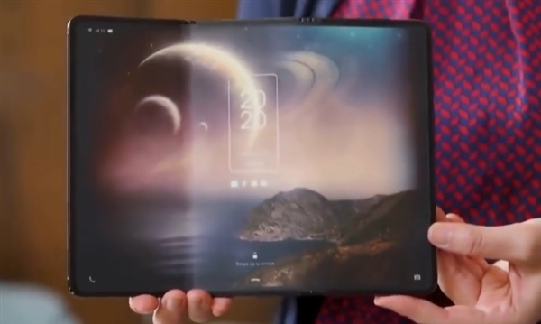 TCL三折手机曝光：视觉让人震撼