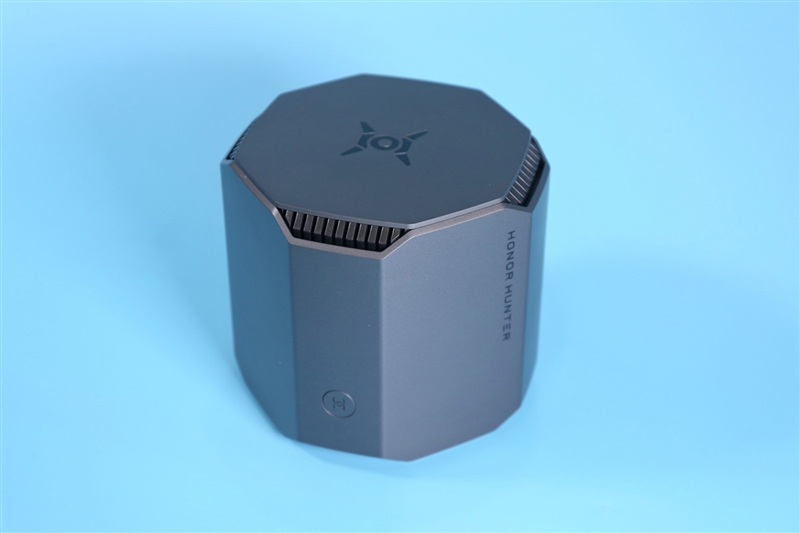 荣耀猎人游戏路由献上：专业级家用  玩友的利器