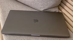 苹果13寸新MacBook Pro现身：剪刀式键盘