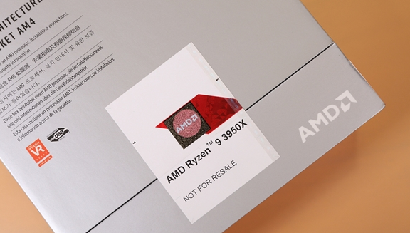 16核心32线程：AMD锐龙9 3950X开箱