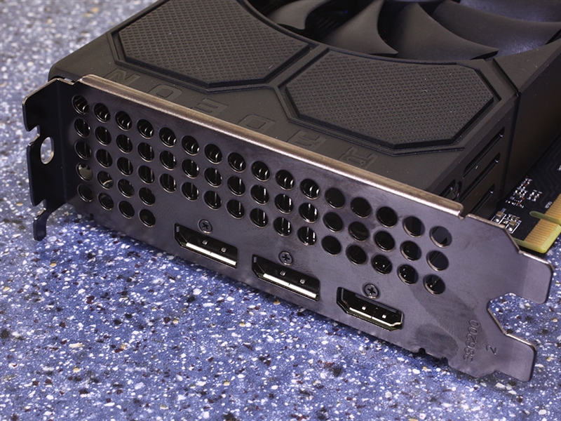 完美升级！AMD 7nm新卡果然没让人失望