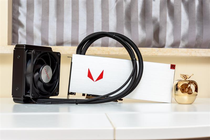 Intel发烧12/14核战AMD主流12/16核！意外