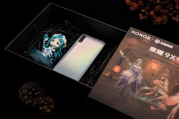 《王者荣耀》定制机来了：你会入手吗？