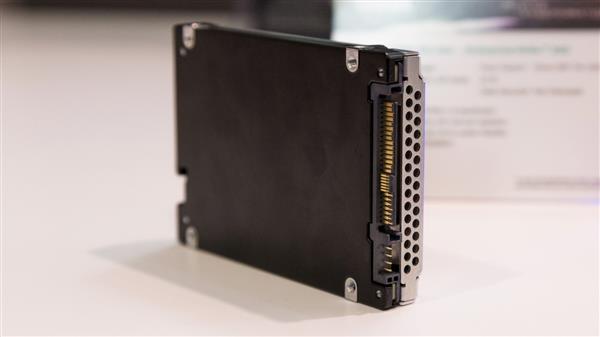 铠侠发布首款PCIe 4.0 SSD：速度 秒所有