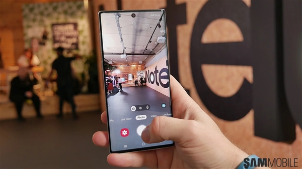 三星GalaxyNote 10系列新成员曝光：颜值亮了！