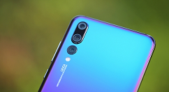 英国首相拿华为P20 Pro自拍引来热意：官方澄清